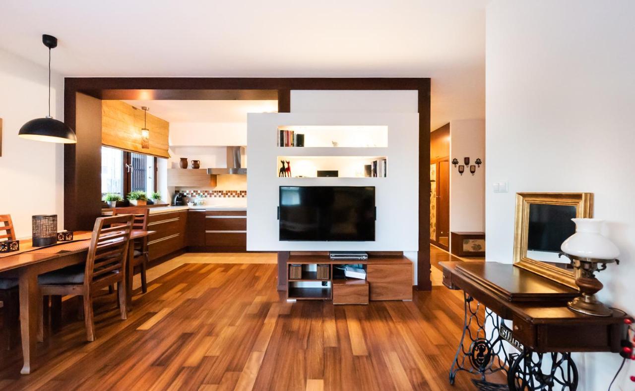 Bemowo Green Wood Apartment Warsaw Exterior photo